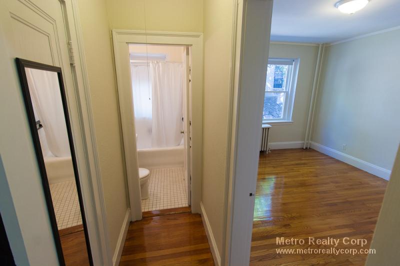 1 bed, 1 bath apartment for rent at 85 Strathmore Unit 25, Brighton — photo 11 of 14