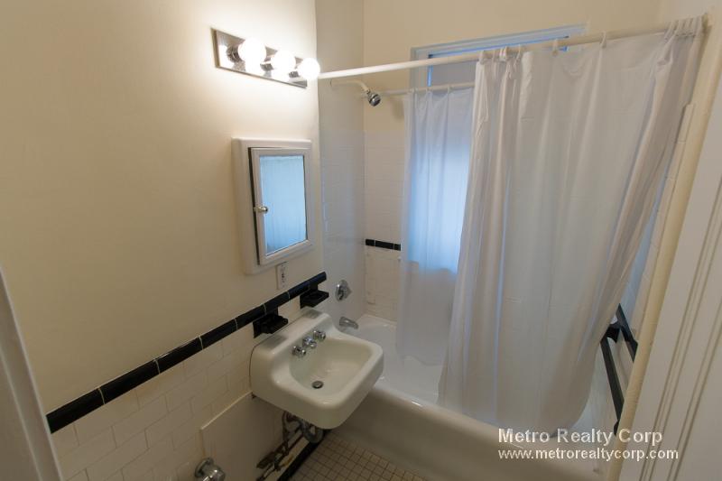 1 bed, 1 bath apartment for rent at 85 Strathmore Unit 25, Brighton — photo 10 of 14