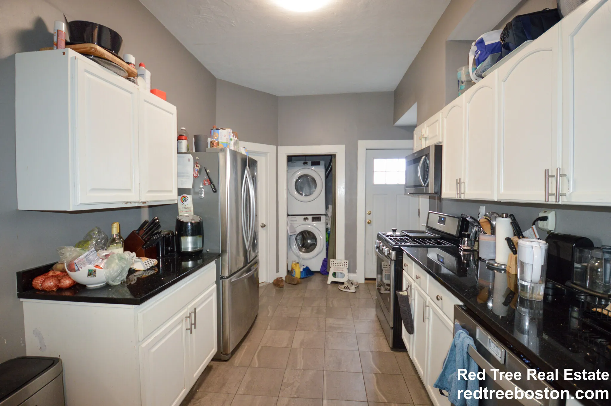 4 bed, 2 bath apartment for rent at 85 Surrey St Unit 1, Brighton — photo 4 of 12