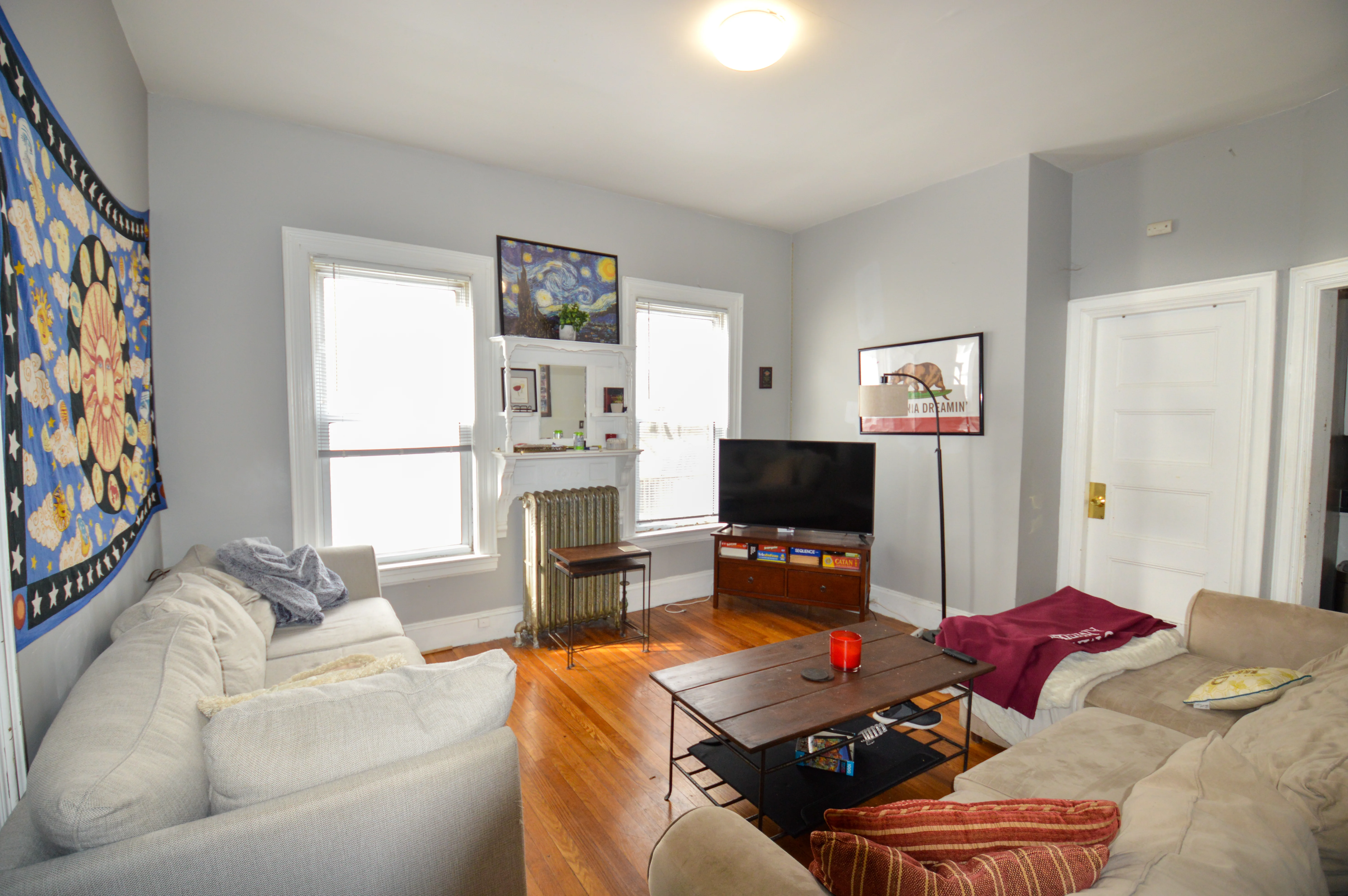4 bed, 2 bath apartment for rent at 85 Surrey St Unit 1, Brighton — photo 2 of 18