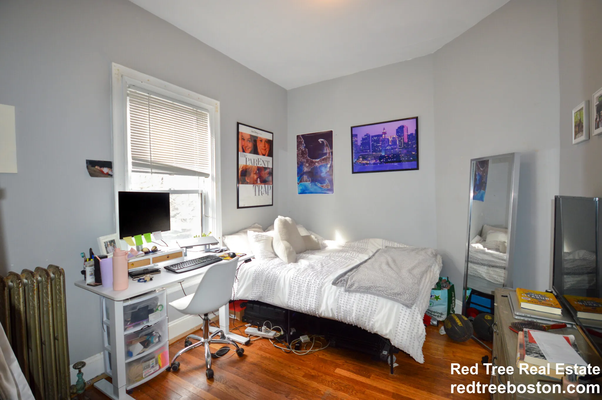 4 bed, 2 bath apartment for rent at 85 Surrey St Unit 1, Brighton — photo 9 of 12