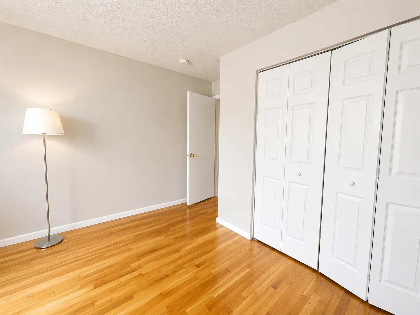 2 bed, 1 bath apartment for rent at 85 Sutherland Rd Unit 5, Brighton — photo 4 of 17