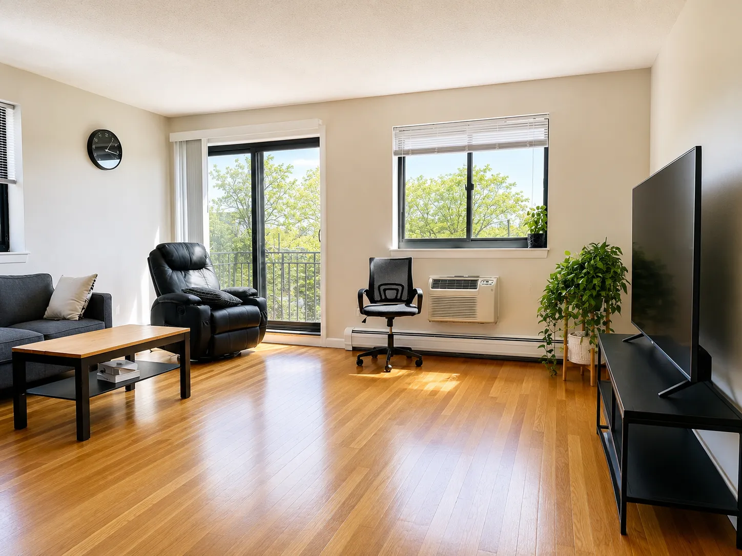 2 bed, 1 bath apartment for rent at 85 Sutherland Rd Unit 5, Brighton — photo 10 of 17
