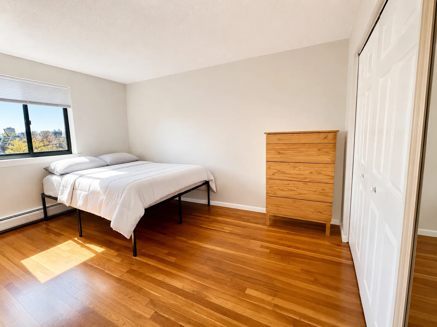 2 bed, 1 bath apartment for rent at 85 Sutherland Rd Unit 5, Brighton — photo 6 of 17