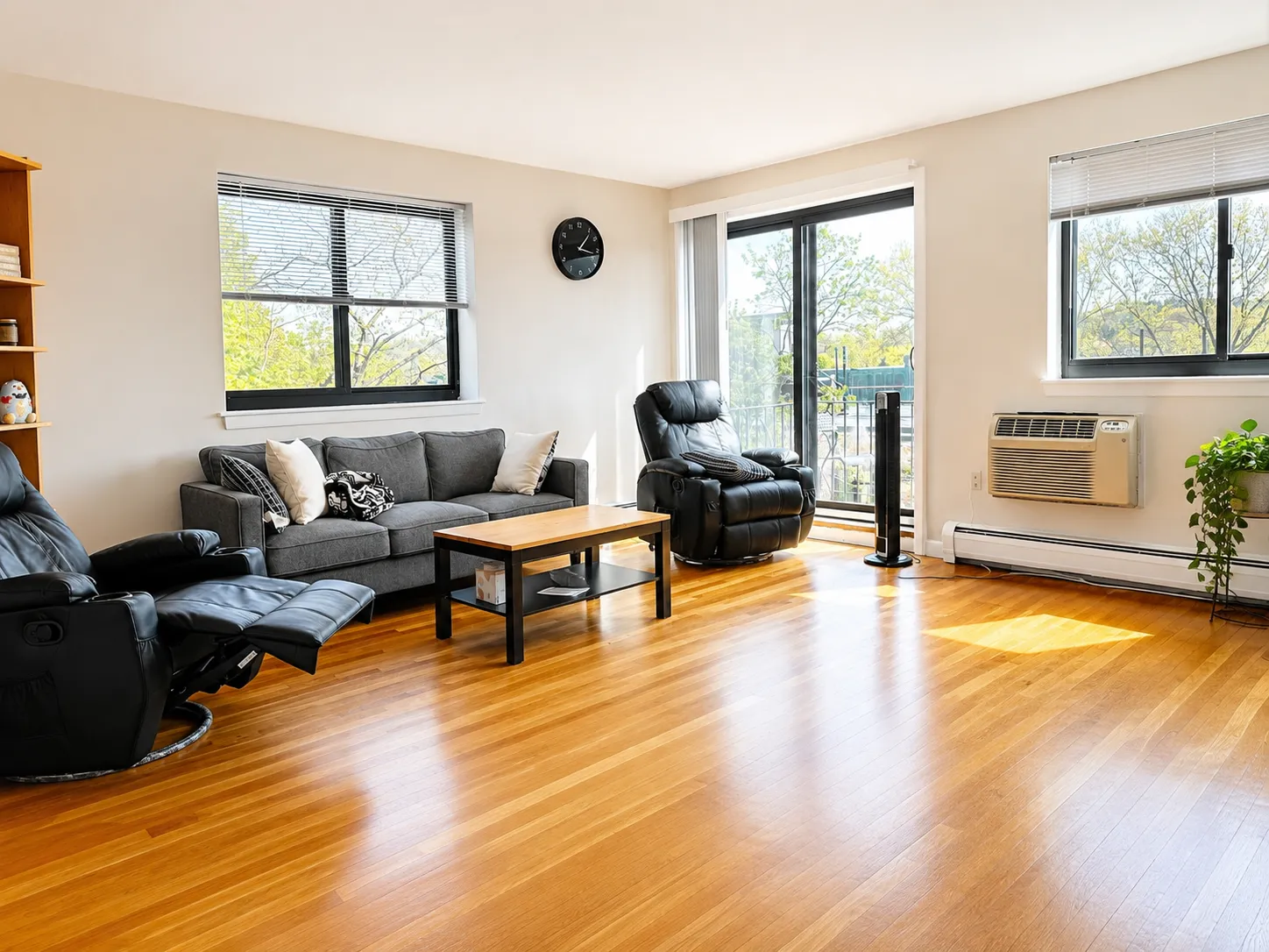 2 bed, 1 bath apartment for rent at 85 Sutherland Rd Unit 5, Brighton — photo 9 of 17