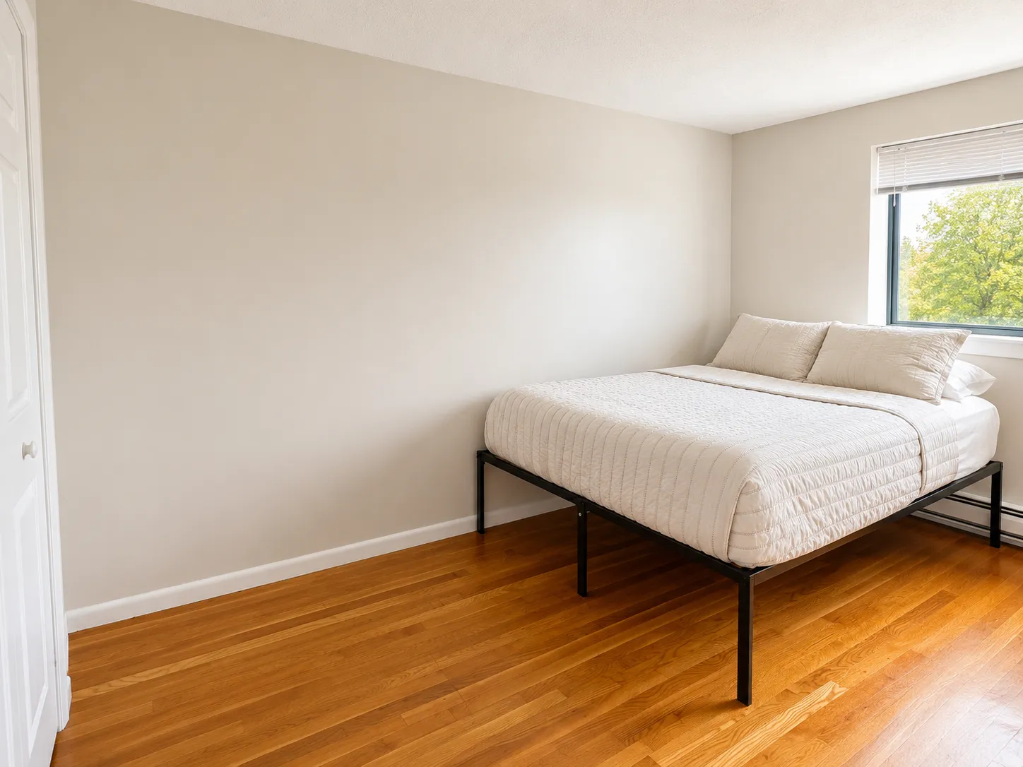 2 bed, 1 bath apartment for rent at 85 Sutherland Rd Unit 5, Brighton — photo 11 of 17