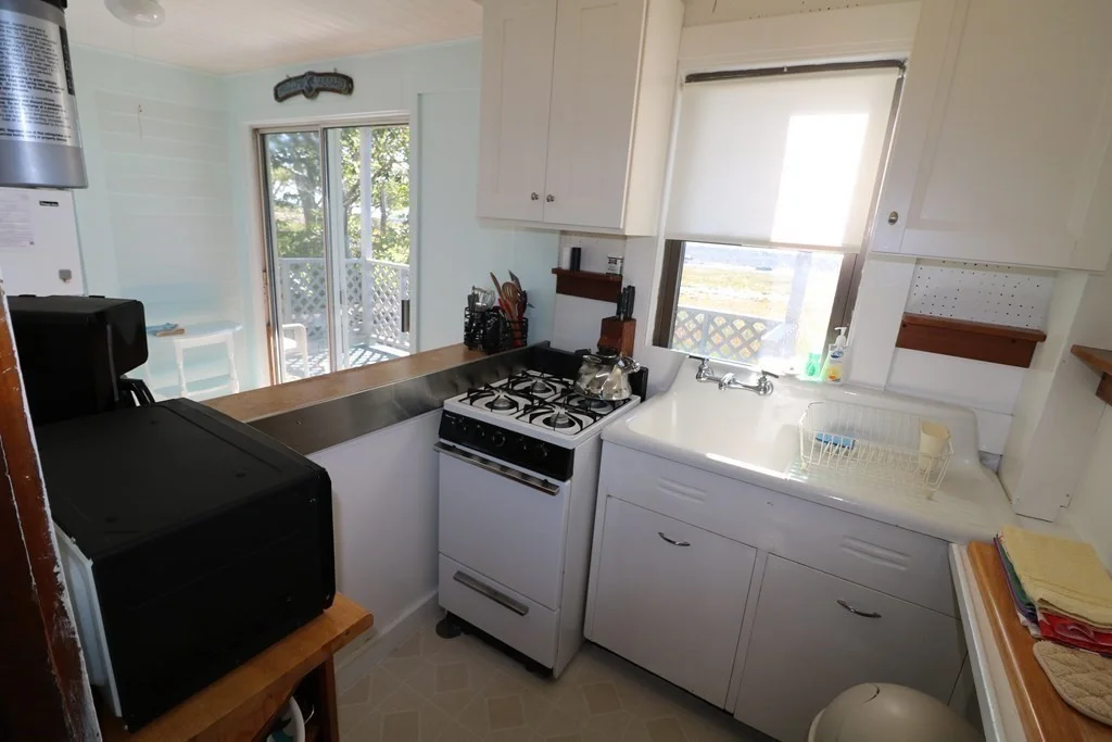 3 bed, 2 bath apartment for rent at 85 Thatcher Road: Winter Unit 2, Rockport — photo 5 of 18