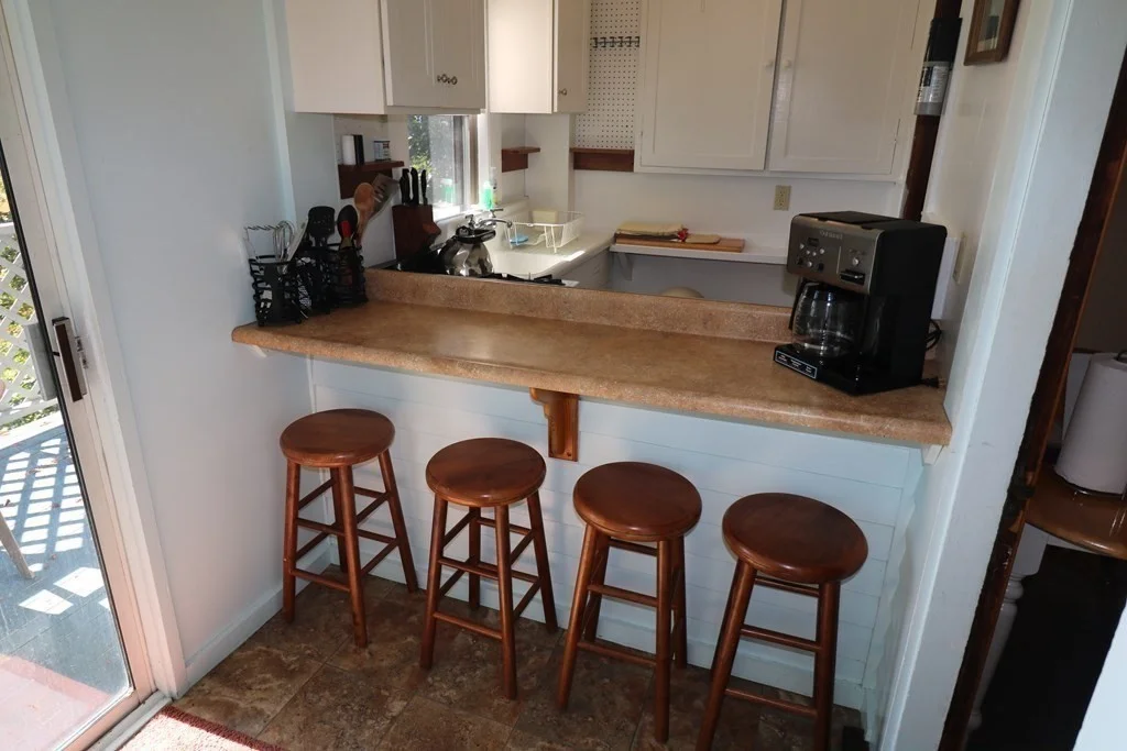 3 bed, 2 bath apartment for rent at 85 Thatcher Road: Winter Unit 2, Rockport — photo 4 of 18