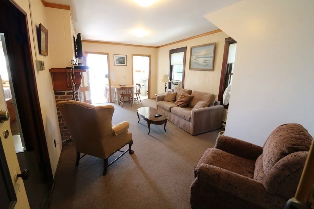3 bed, 2 bath apartment for rent at 85 Thatcher Road: Winter Unit 2, Rockport — photo 3 of 18