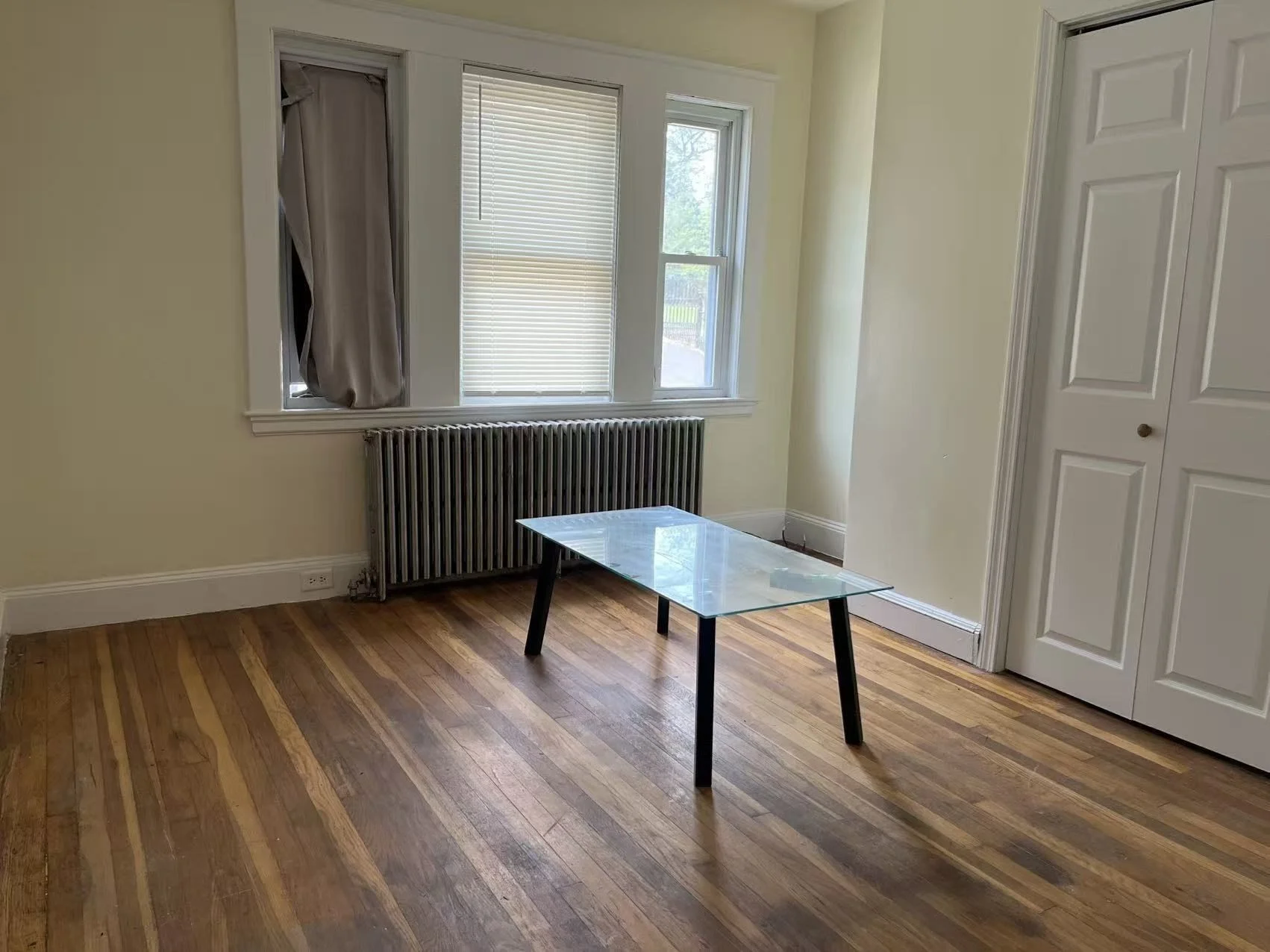 4 bed, 1 bath apartment for rent at 85 Town Hill St Unit 85, Quincy — photo 9 of 23