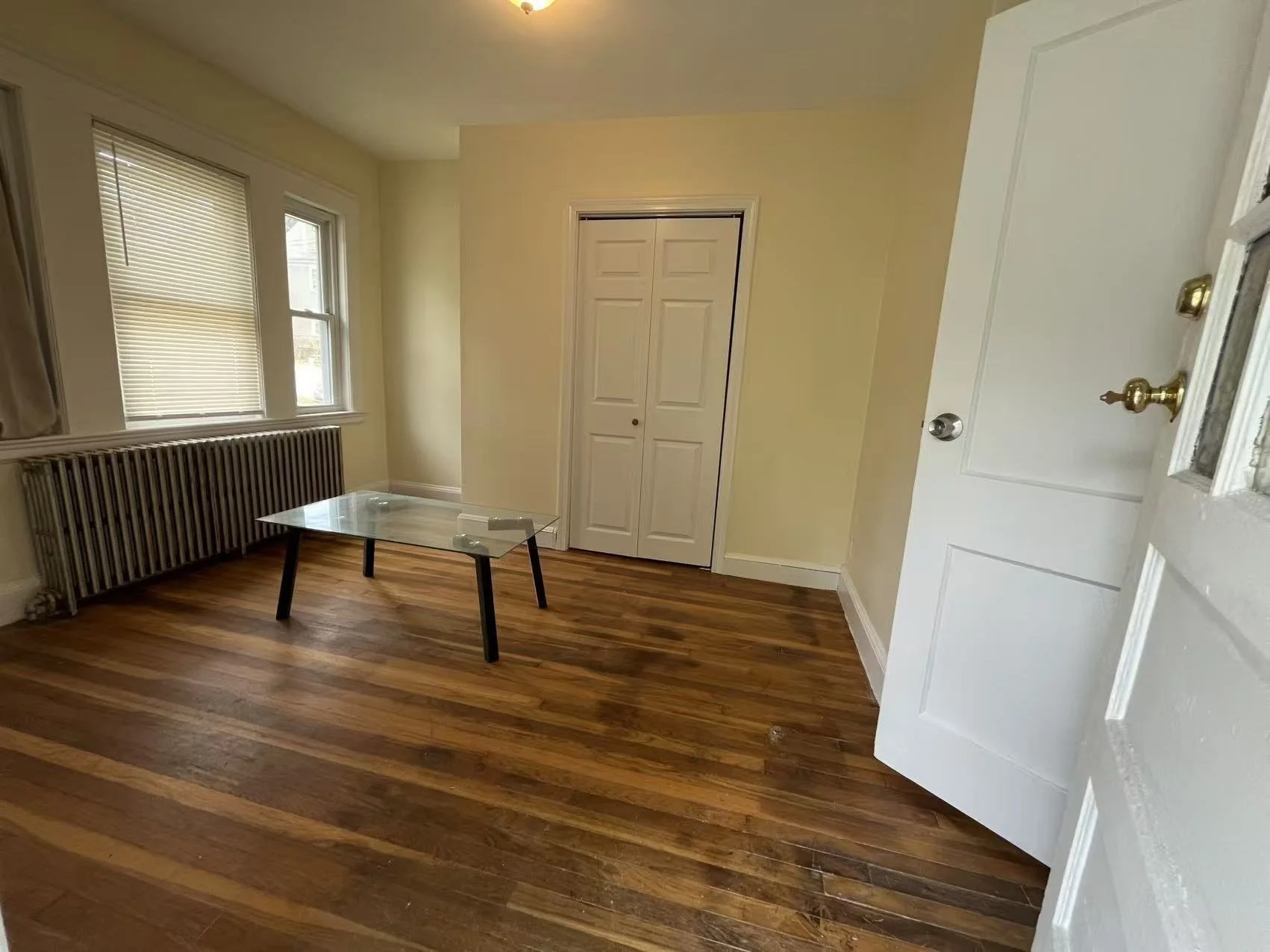 4 bed, 1 bath apartment for rent at 85 Town Hill St Unit 85, Quincy — photo 8 of 23