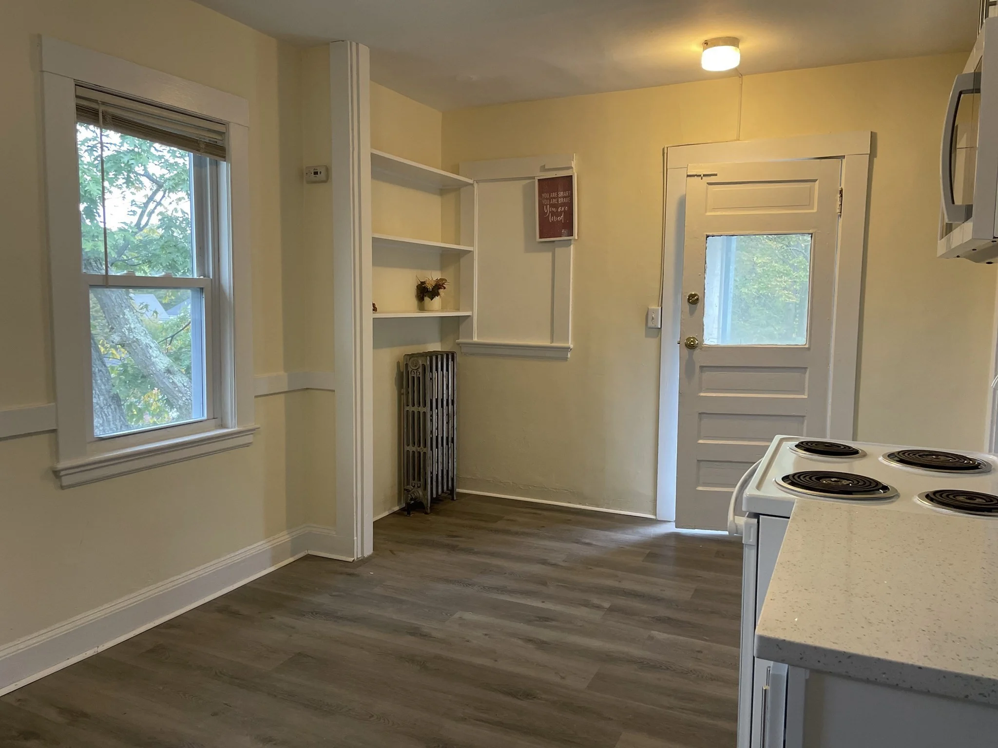 4 bed, 1 bath apartment for rent at 85 Town Hill St Unit 85, Quincy — photo 5 of 23