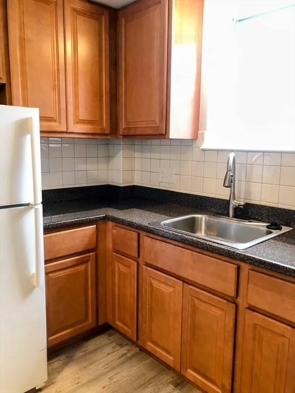 1 bed, 1 bath apartment for rent at 85 Trapelo Unit 37, Waltham — photo 3 of 17