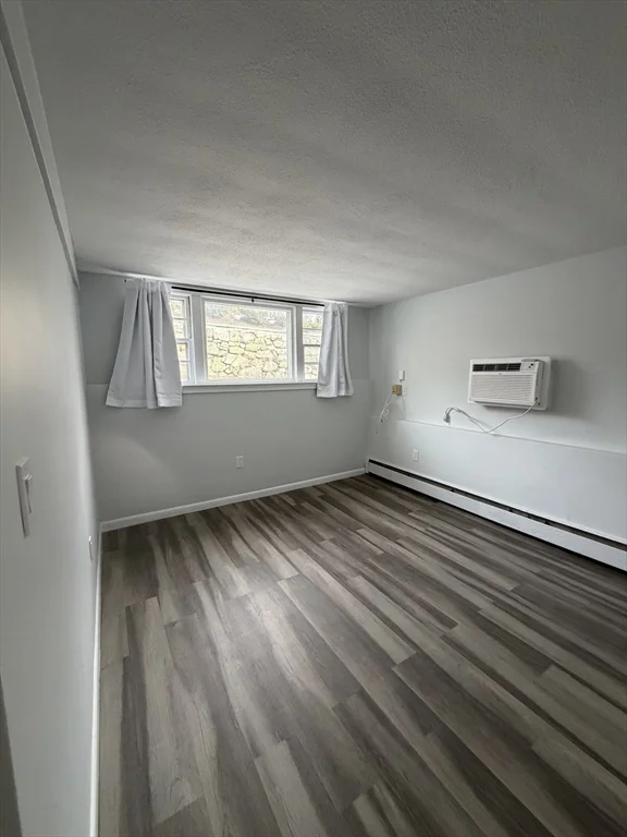 1 bed, 1 bath apartment for rent at 85 Trapelo Unit 42, Waltham — photo 2 of 14