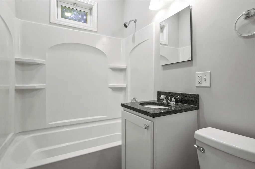4 bed, 2 bath apartment for rent at 85 Verndale St Unit 2H, North Brookline — photo 13 of 13