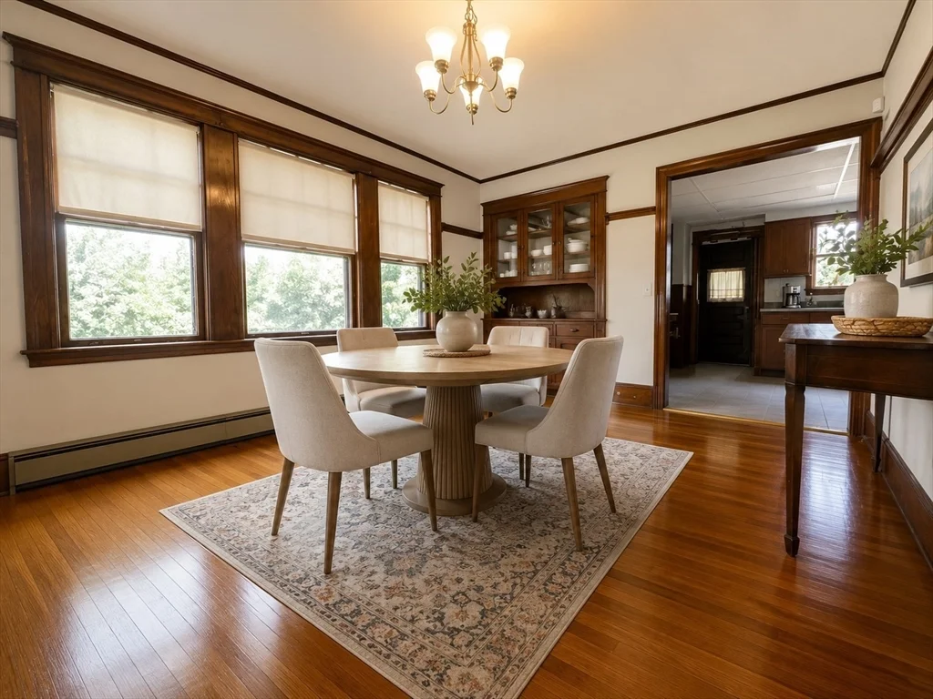4 bed, 1 bath apartment for rent at 85 Walnut St, Belmont — photo 6 of 16