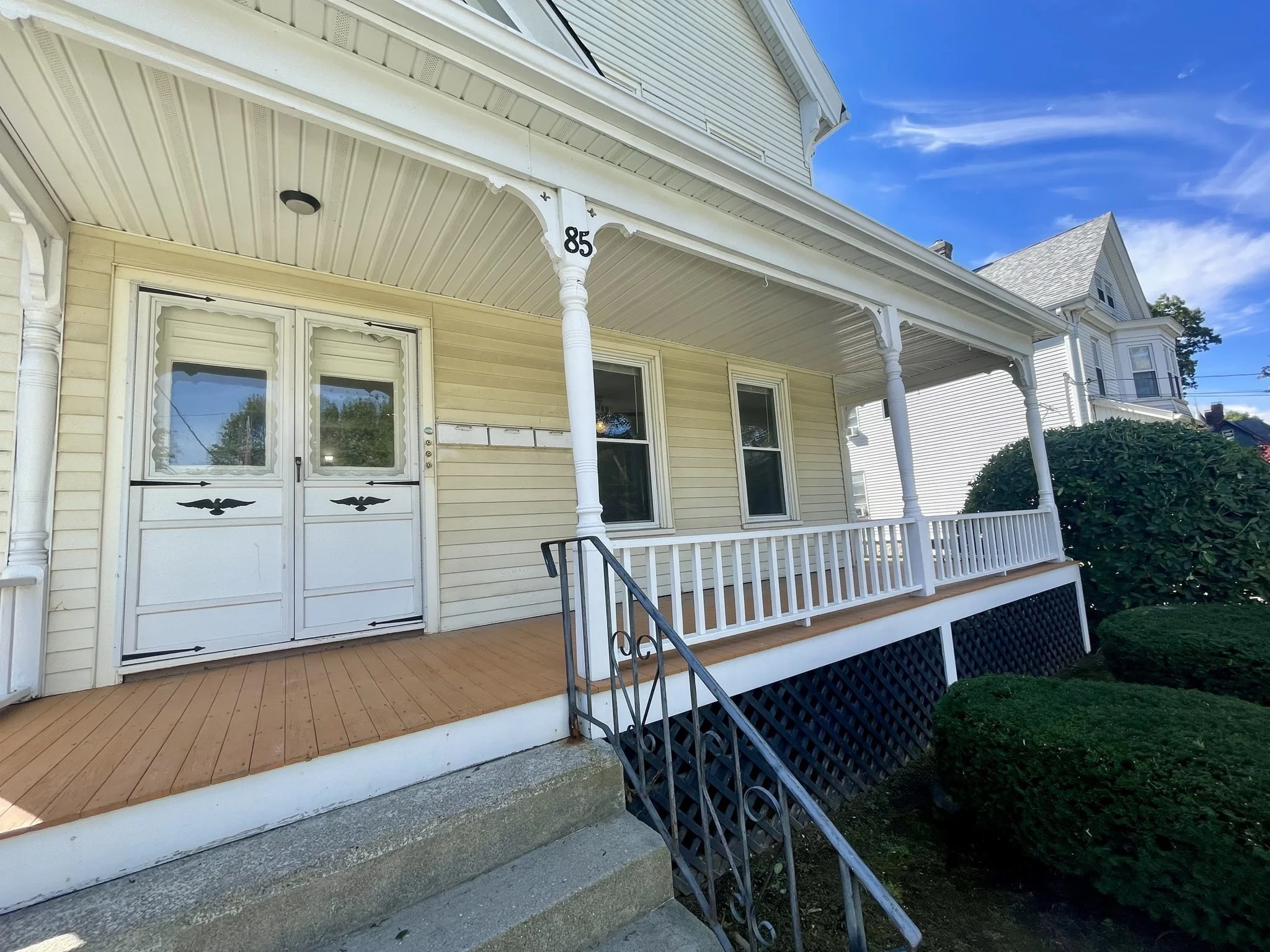 2 bed, 1 bath apartment for rent at 85 Warren Ave Unit 1, Marlborough — photo 1 of 26