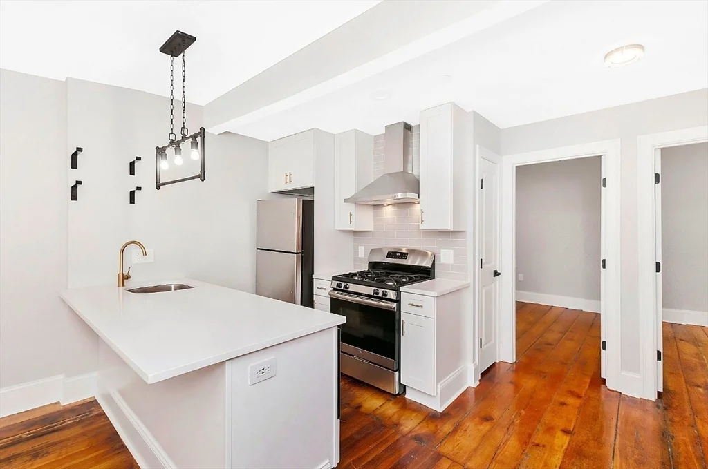3 bed, 2 bath apartment for rent at 85 Webster St Unit 3, East Boston — photo 3 of 12