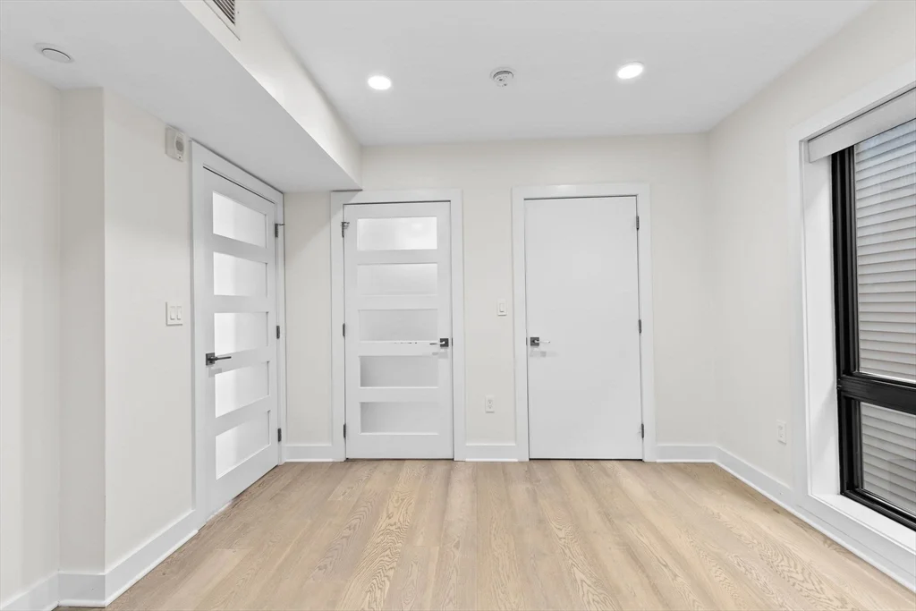 2 bed, 2 bath apartment for rent at 85 Willow Ct Unit 302, Dorchester — photo 23 of 31