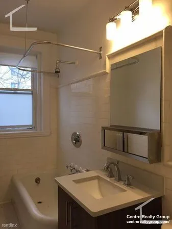 2 bed, 1 bath apartment for rent at 85 Winchester St Unit 3, North Brookline — photo 4 of 5
