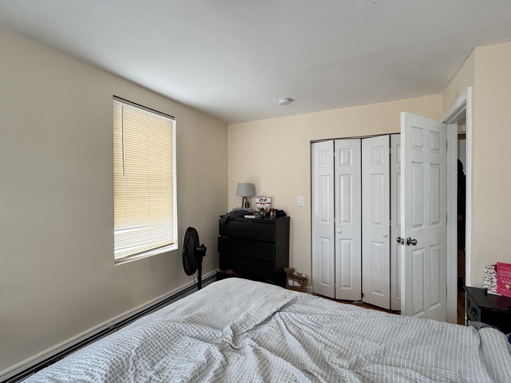 2 bed, 1 bath apartment for rent at 85 Winter St Unit 2, East Cambridge — photo 4 of 8