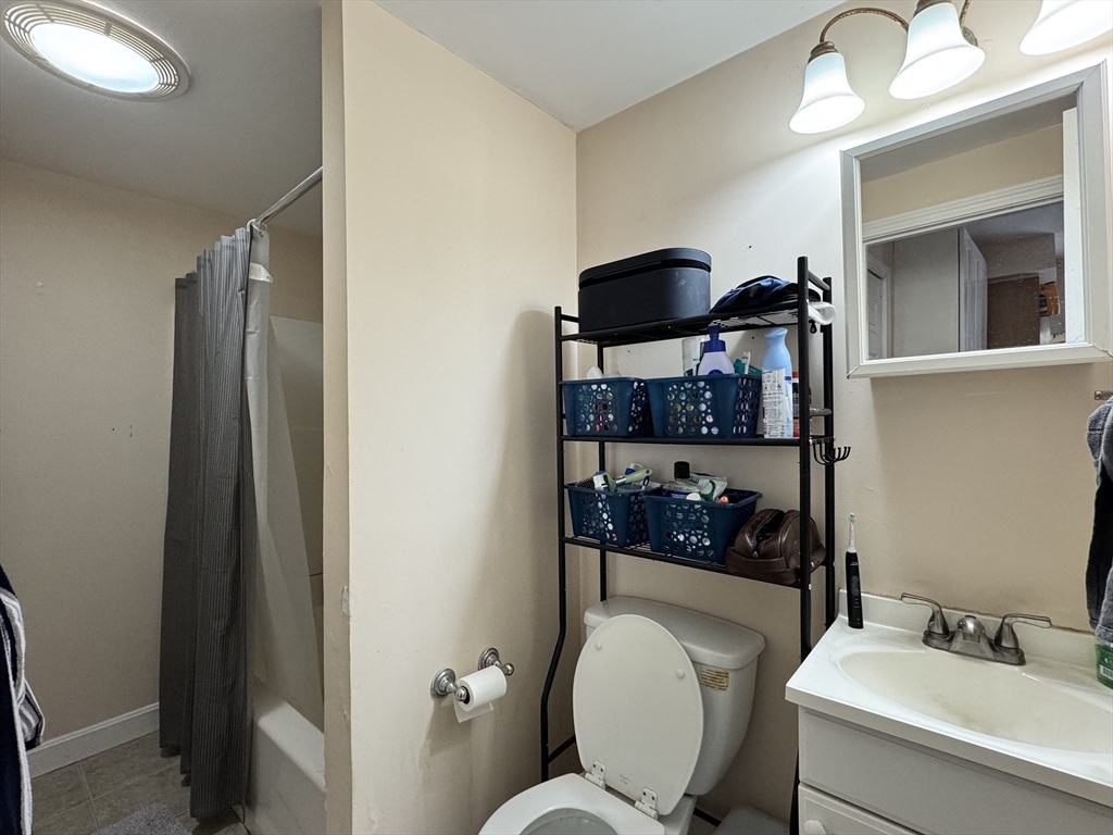 2 bed, 1 bath apartment for rent at 85 Winter St Unit 2, East Cambridge — photo 8 of 8