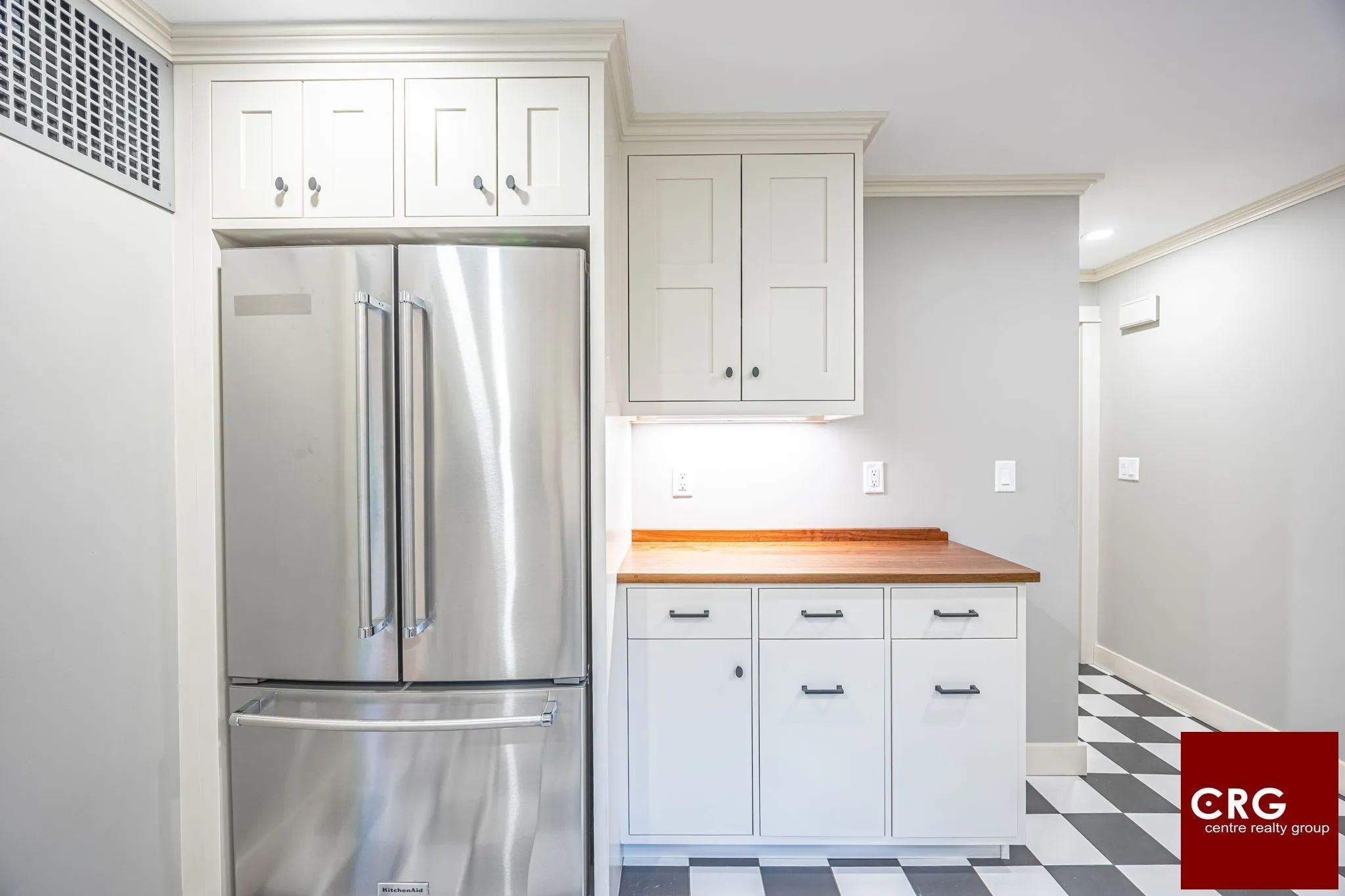 4 bed, 3 bath apartment for rent at 85 Woodland Rd Unit 1, Jamaica Plain — photo 5 of 39