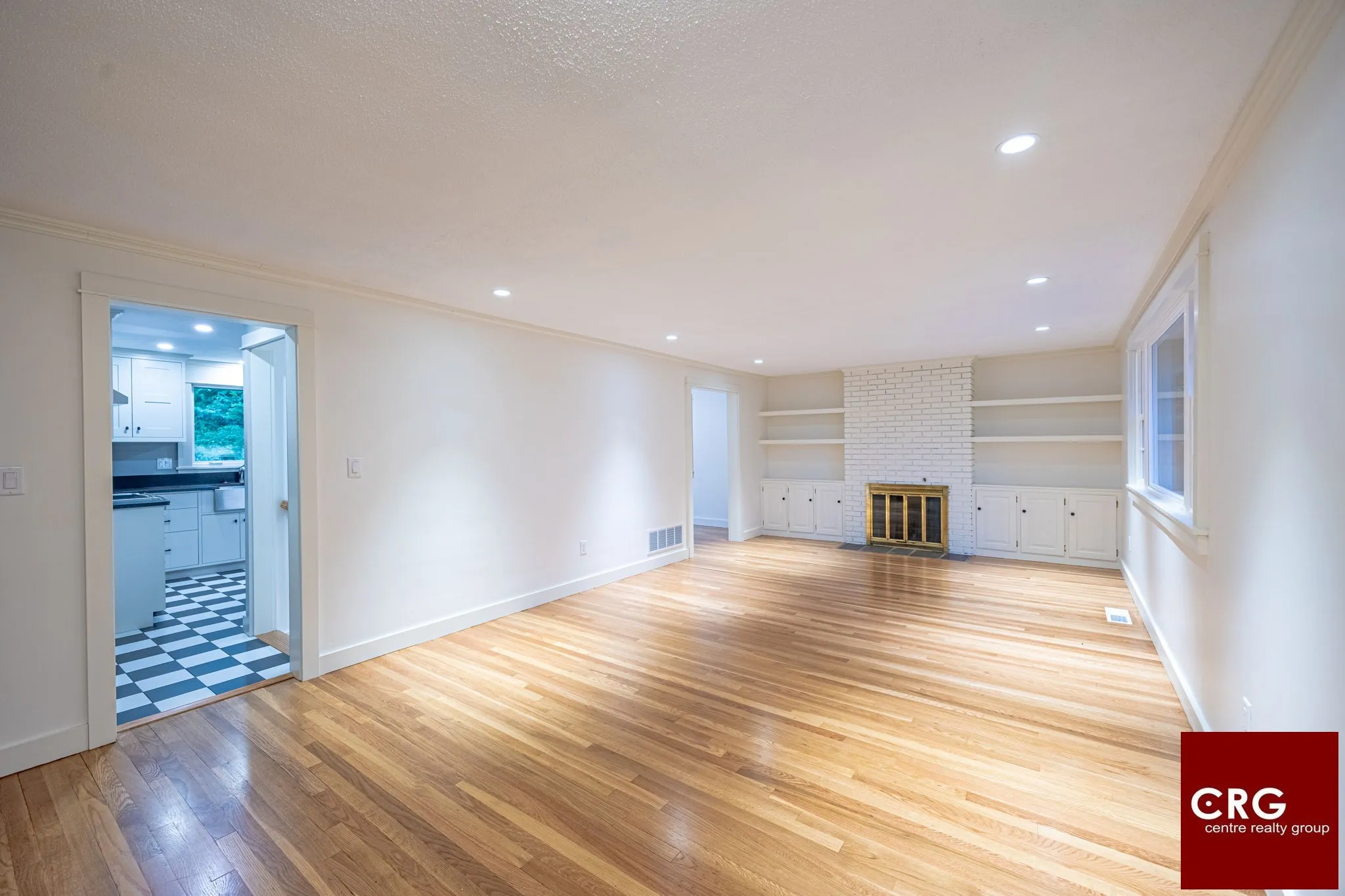 4 bed, 3 bath apartment for rent at 85 Woodland Rd Unit 1, Jamaica Plain — photo 7 of 39