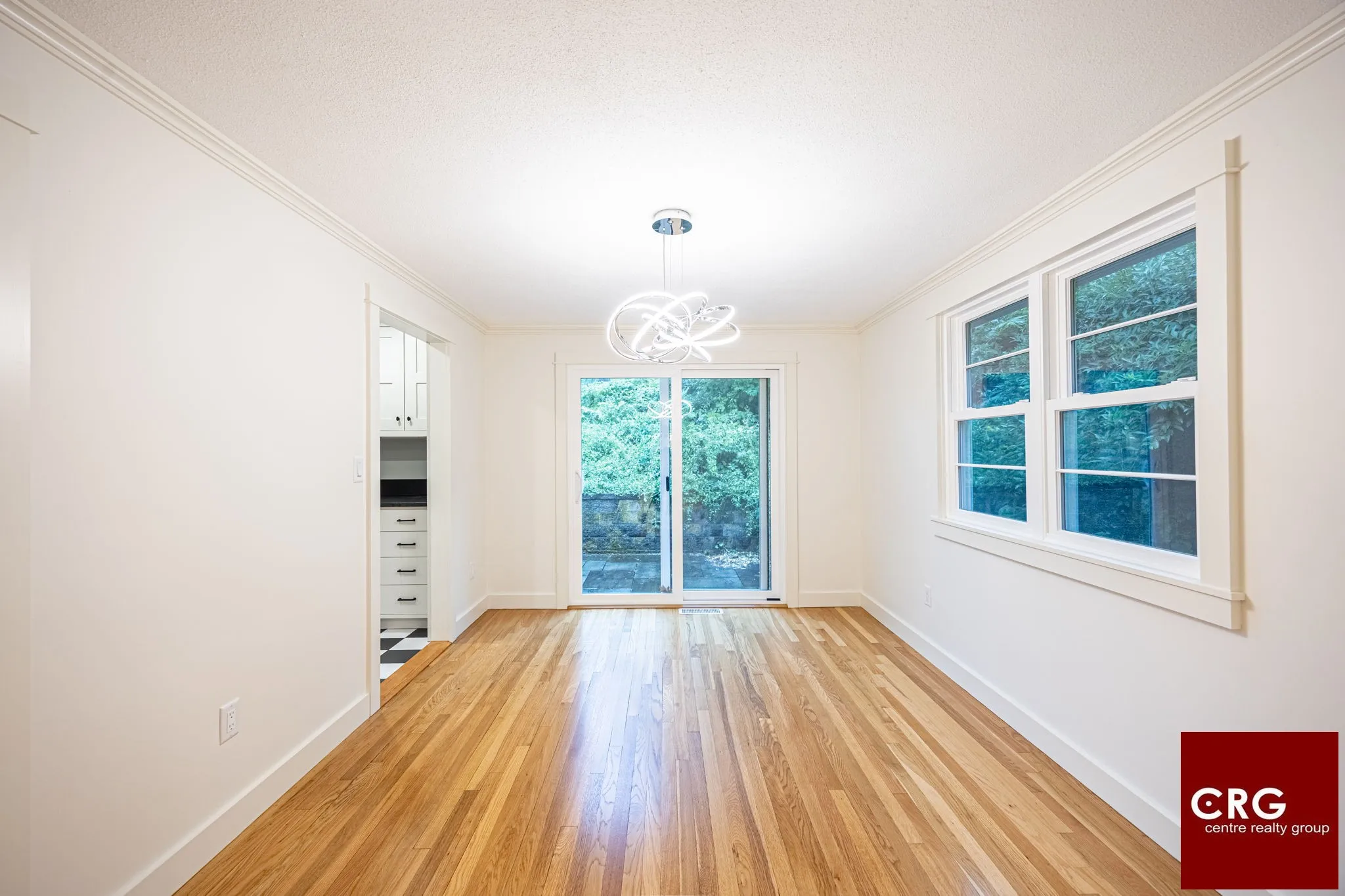 4 bed, 3 bath apartment for rent at 85 Woodland Rd Unit 1, Jamaica Plain — photo 9 of 39