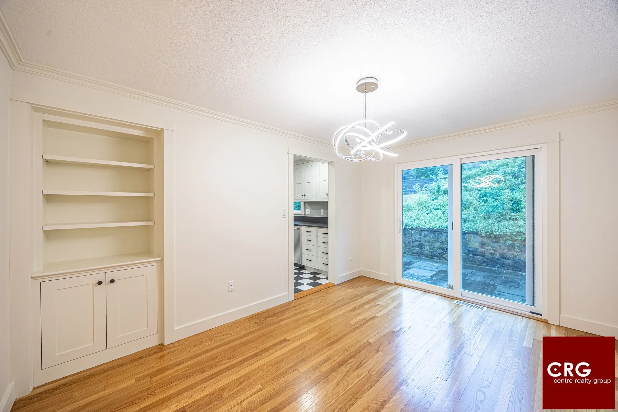 4 bed, 3 bath apartment for rent at 85 Woodland Rd Unit 1, Jamaica Plain — photo 10 of 39