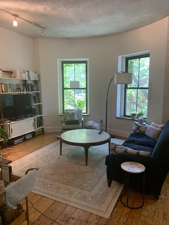 2 bed, 1 bath apartment for rent at 85 Worcester St Unit 4, South End — photo 1 of 6