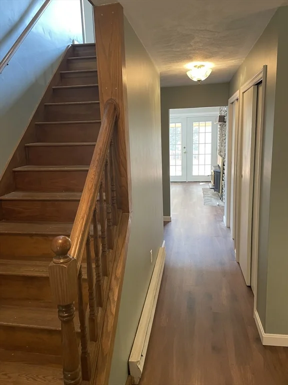 3 bed, 2 bath apartment for rent at 85 Yew, Douglas — photo 2 of 24