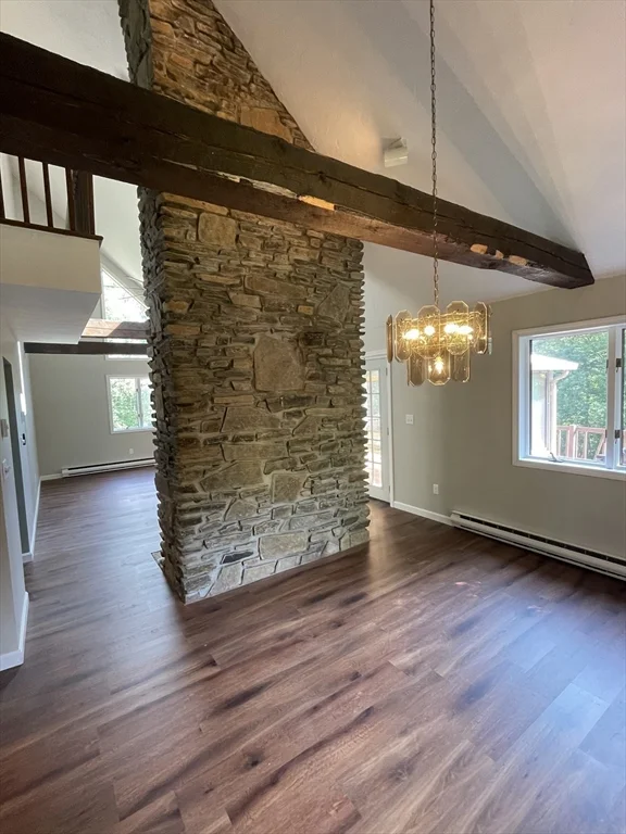 3 bed, 2 bath apartment for rent at 85 Yew, Douglas — photo 4 of 24