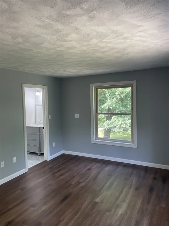 3 bed, 2 bath apartment for rent at 85 Yew, Douglas — photo 19 of 24