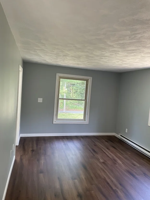 3 bed, 2 bath apartment for rent at 85 Yew, Douglas — photo 18 of 24