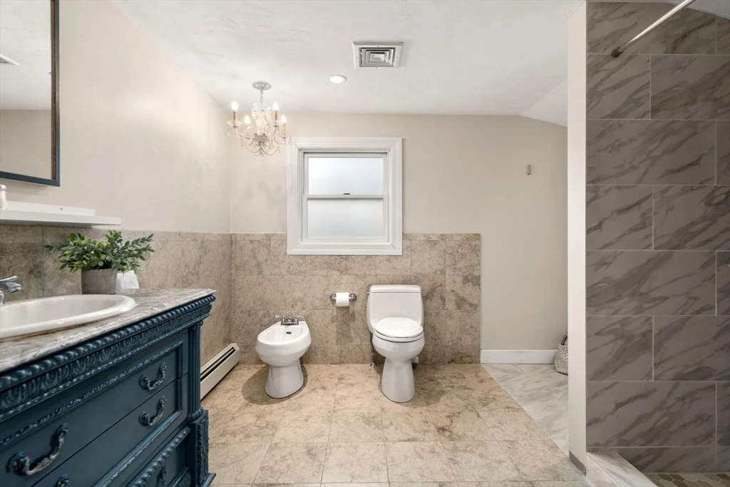 5 bed, 4+ bath apartment for rent at 850 Dedham St, Newton — photo 28 of 37