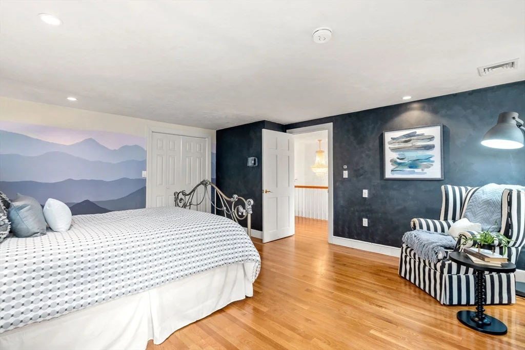 5 bed, 4+ bath apartment for rent at 850 Dedham St, Newton — photo 18 of 37
