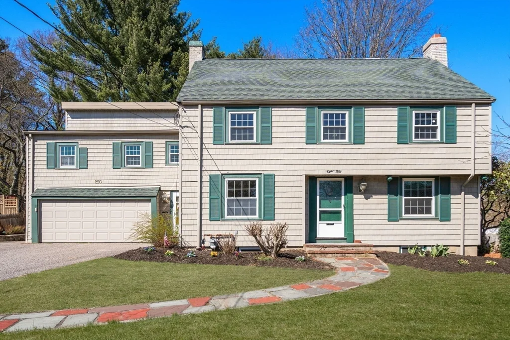 5 bed, 4+ bath apartment for rent at 850 Dedham St, Newton — photo 36 of 37