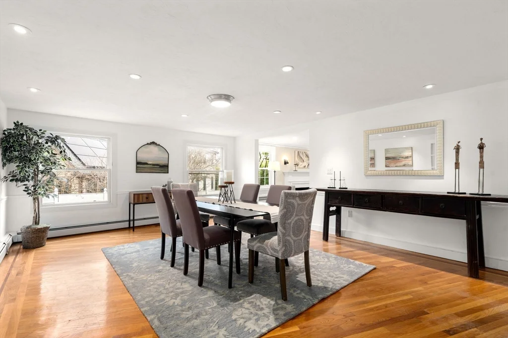 5 bed, 4+ bath apartment for rent at 850 Dedham St, Newton — photo 6 of 37