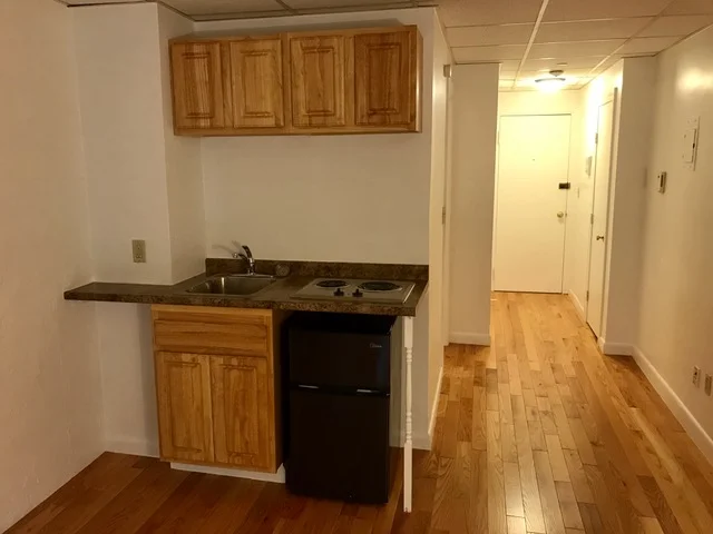 Studio bed, 1 bath apartment for rent at 852 Beacon St Unit A, Fenway — photo 5 of 5