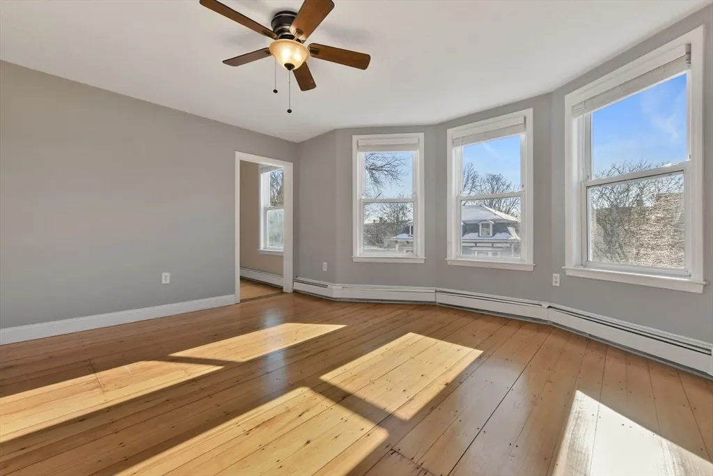 3 bed, 1 bath apartment for rent at 852 East Broadway Unit 3, South Boston — photo 3 of 29