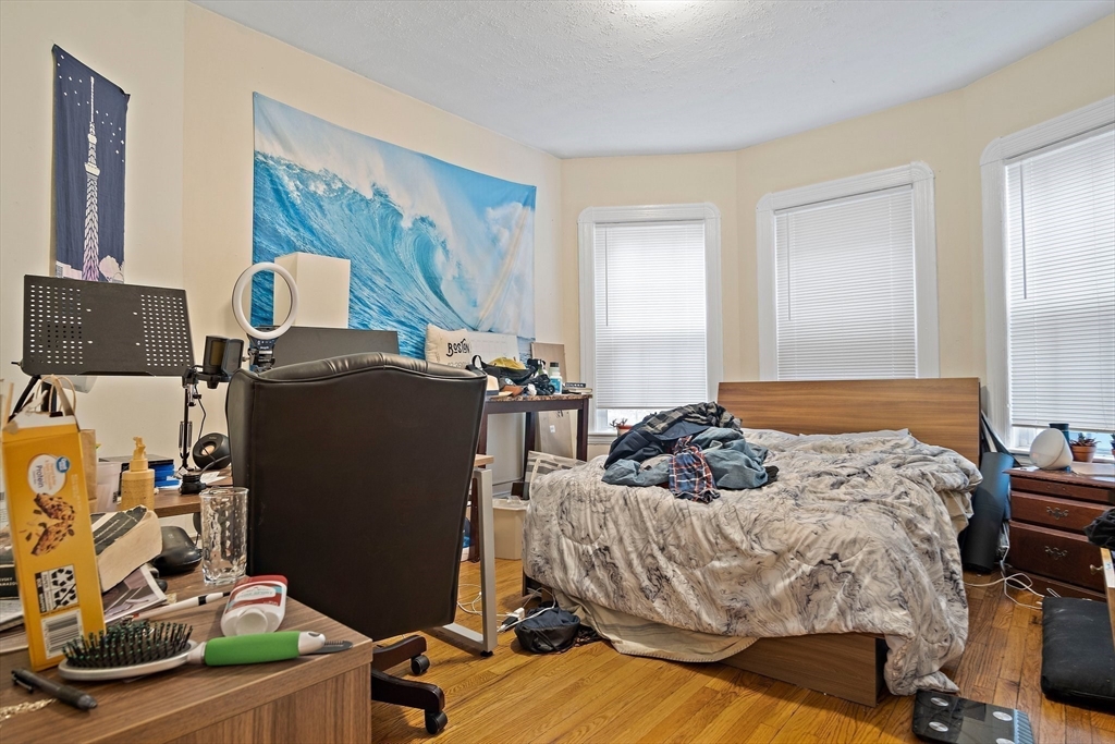 4 bed, 1 bath apartment for rent at 852 Huntington Ave Unit 2, Mission Hill — photo 11 of 15