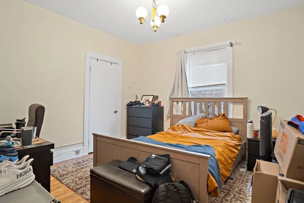 4 bed, 1 bath apartment for rent at 852 Huntington Ave Unit 2B, Mission Hill — photo 8 of 15