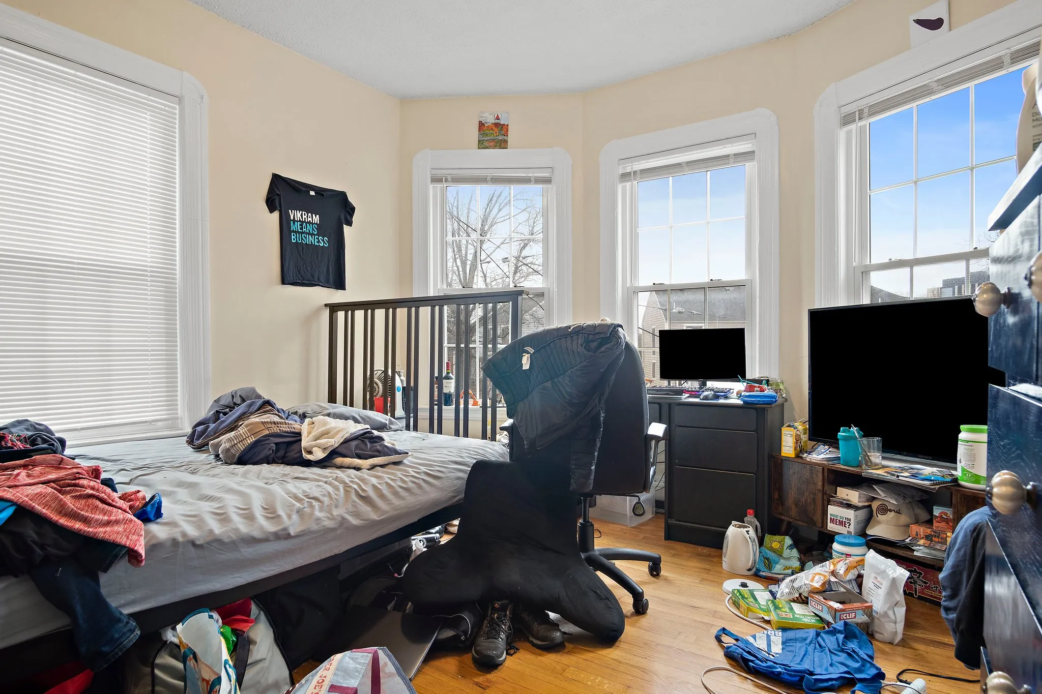4 bed, 1 bath apartment for rent at 852 Huntington Ave Unit 3, Mission Hill — photo 15 of 19