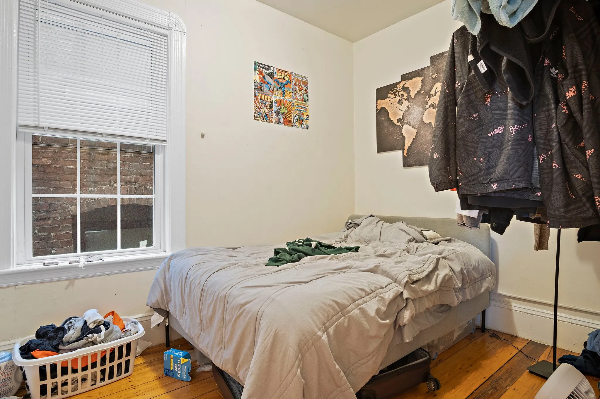 4 bed, 1 bath apartment for rent at 852 Huntington Ave Unit 3, Mission Hill — photo 7 of 19