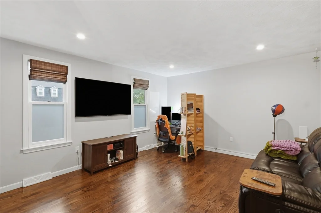 2 bed, 1 bath apartment for rent at 852 Wellman Ave Unit 852, Chelmsford — photo 7 of 42