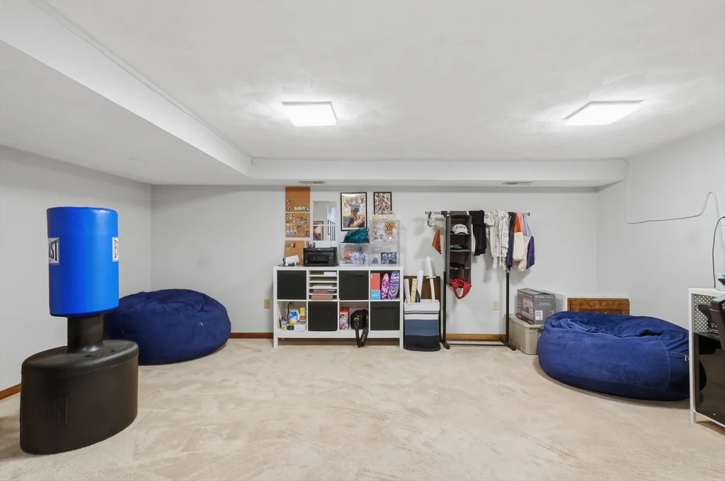 2 bed, 1 bath apartment for rent at 852 Wellman Ave Unit 852, Chelmsford — photo 32 of 42