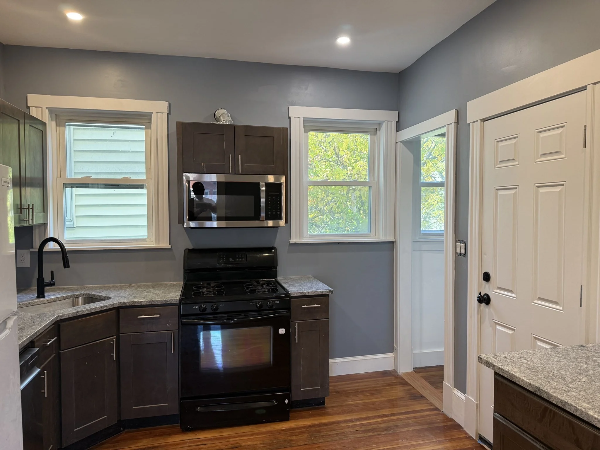 3 bed, 1 bath apartment for rent at 853 Blue Hill Ave Unit 2, Dorchester — photo 14 of 26