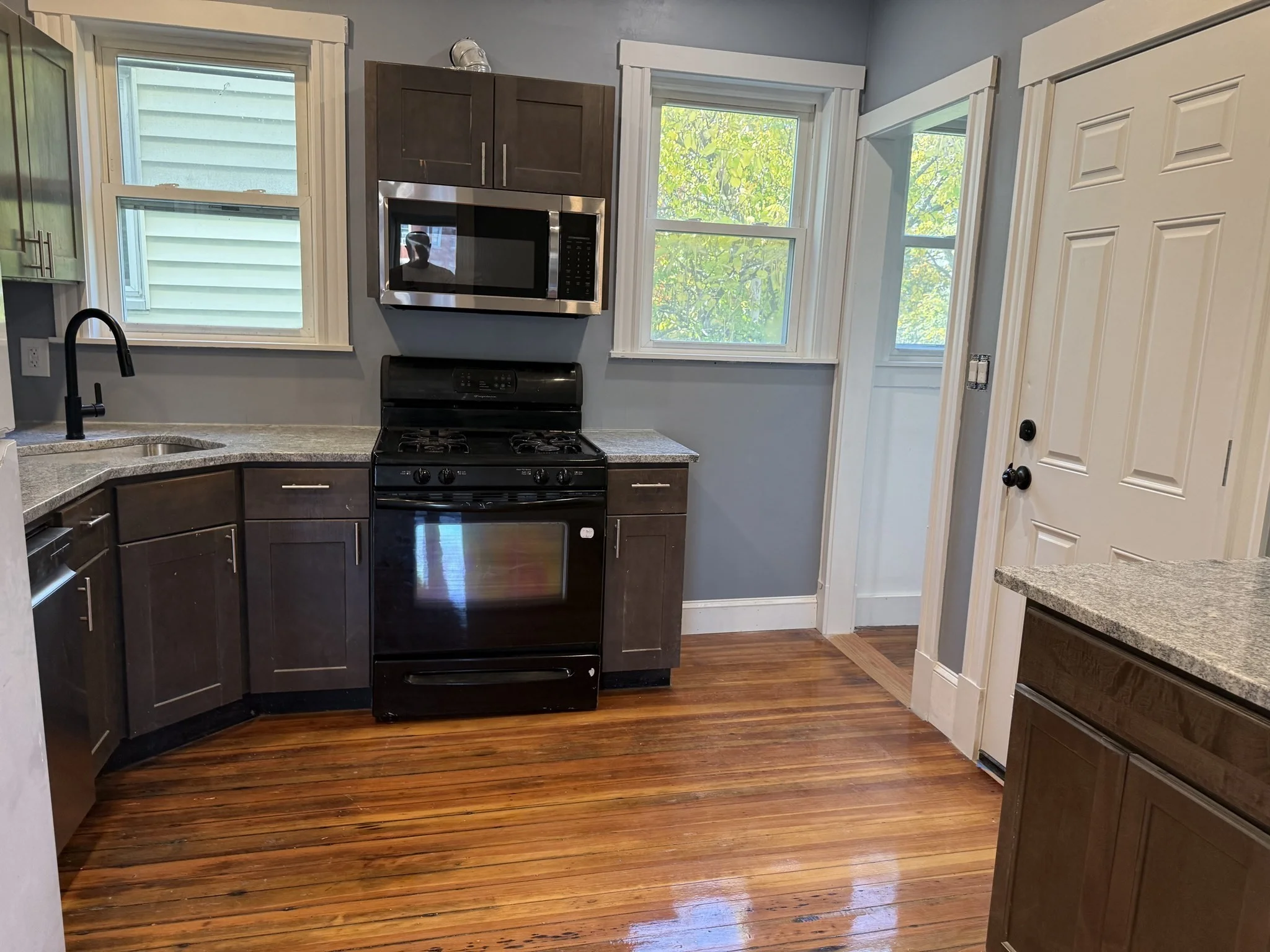 3 bed, 1 bath apartment for rent at 853 Blue Hill Ave Unit 2, Dorchester — photo 15 of 26