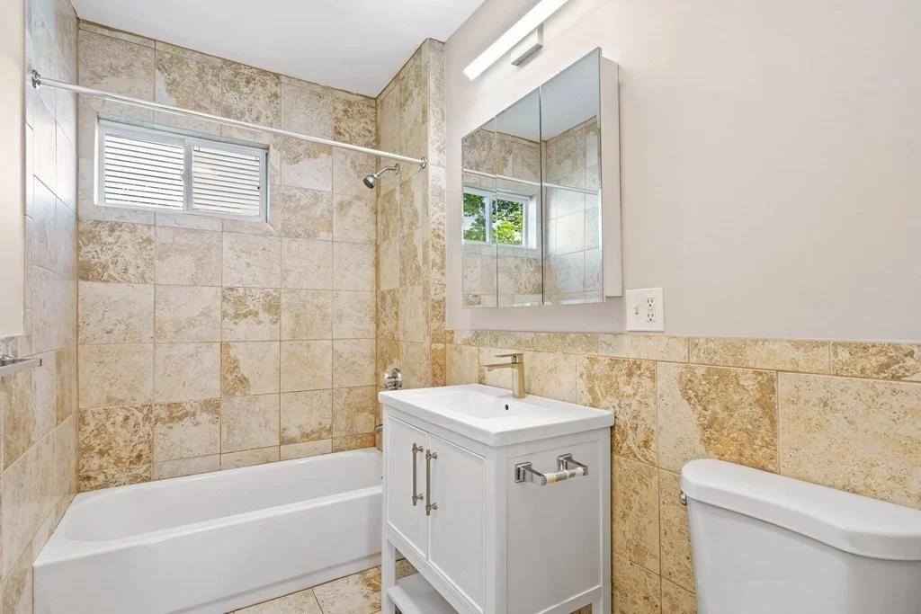 3 bed, 1 bath apartment for rent at 853 Cummins Unit 1, Mattapan — photo 6 of 10